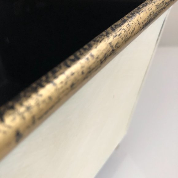 Hand-painted Ivory Tole Metal Bin-Gold Rubbed Edge - Picture 4 of 9